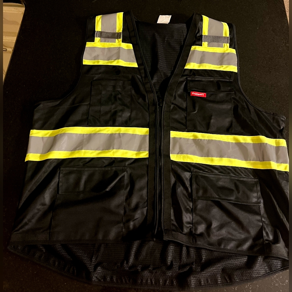 Black Hi-Vis Safety Vest